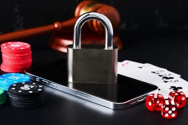 Luck8 có hợp pháp không